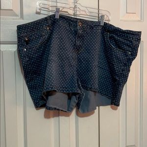 Torrid polka dot shorts - size 28